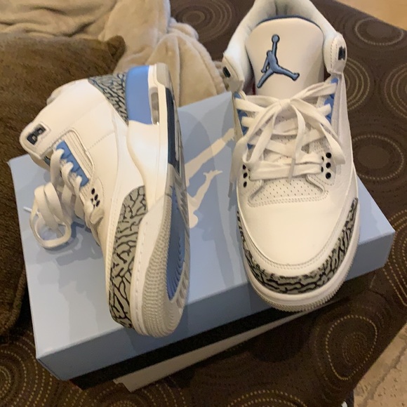 Jordan UNC 3’s - Picture 3 of 3